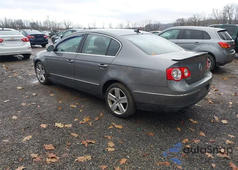 2008 Volkswagen Passat Komfort из США, поврежденный, VIN WVWAK93C68P048176